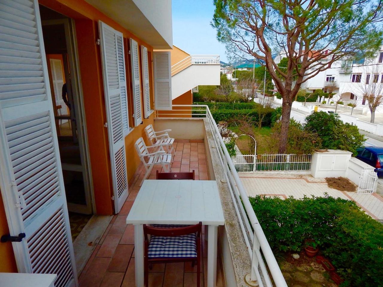 M121 - Marcelli, Trilocale Con Terrazzo A 200Mt Dal Mare Apartment Екстериор снимка